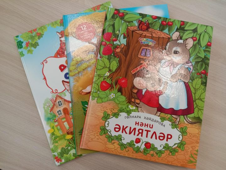 Китап укымаган кеше — чәчәк күрмәгән бал корты.