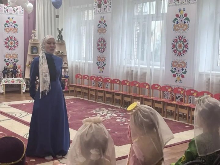 Әкияттә кунакта