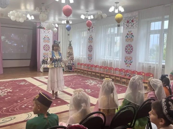 Әкияттә кунакта